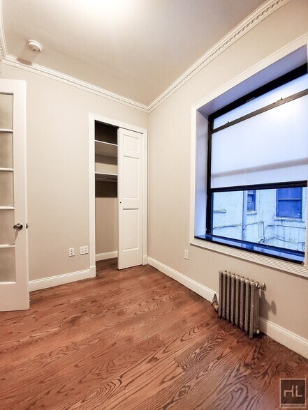 Building Photo - Avail; May 1 Upper Carnegie Hill adj/E. Harlem, Close to E.96th Q: E 100th St btw 2nd/1st Ave 4BR...