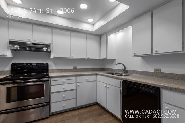 Building Photo - 4845 N 74th St