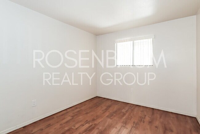 Building Photo - Charming 1-bedroom, 1-bath downstairs apar...