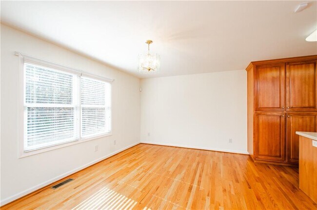 Building Photo - 3950 Chattahoochee Rd