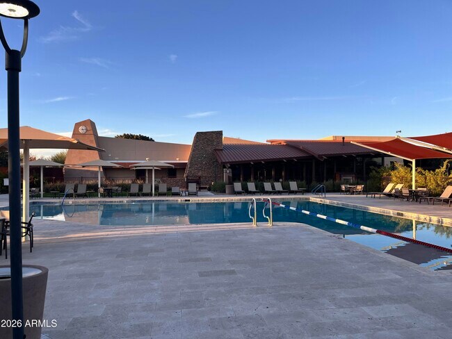 Building Photo - 2208 E Indian Wells Dr