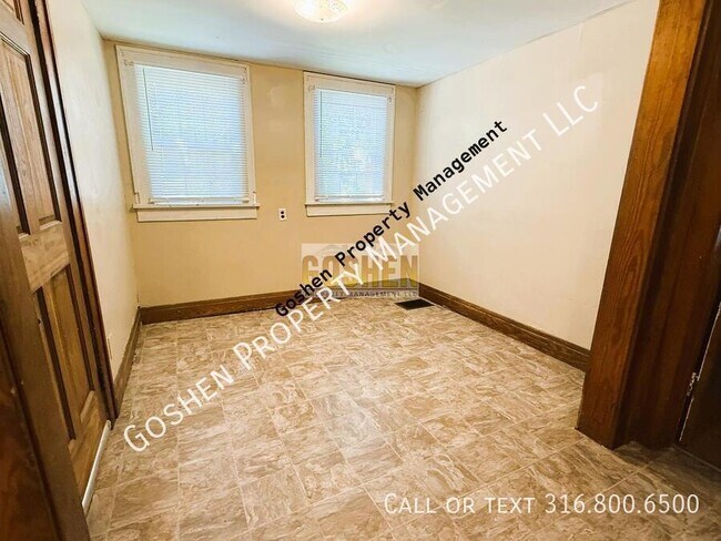 Building Photo - 365 N Vassar Ave