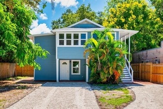 Building Photo - 1135 Drew St