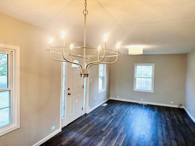 Building Photo - 4109 N Ashton Ave