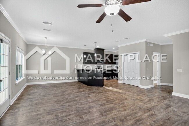 Building Photo - 635 Fairview Cir