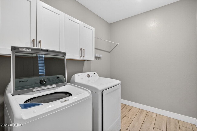 Building Photo - 3925 E Megan St