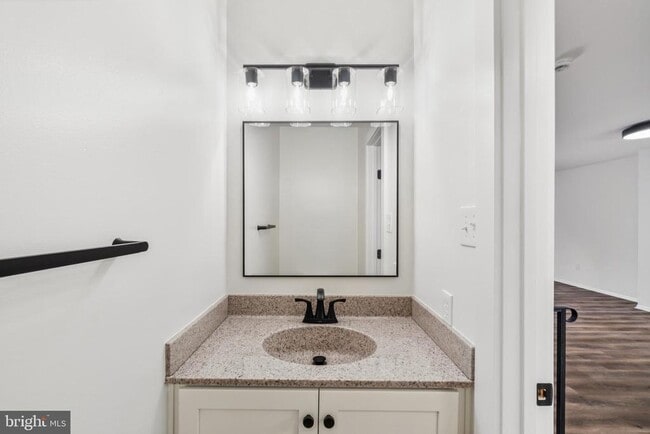 Building Photo - 6096 Majors Ln