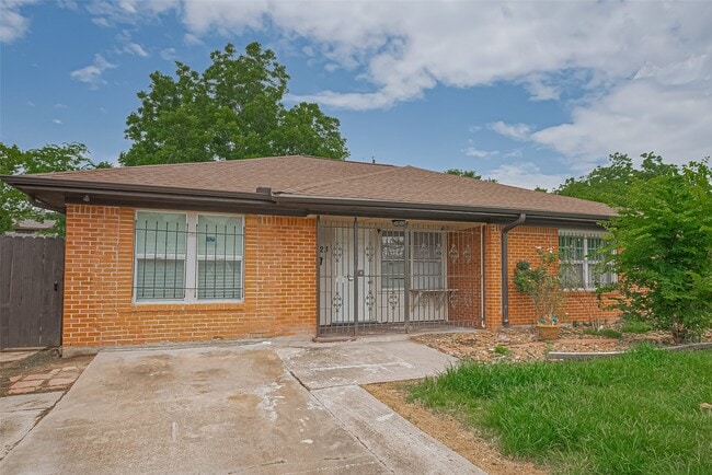 Building Photo - 423 Gammon Dr