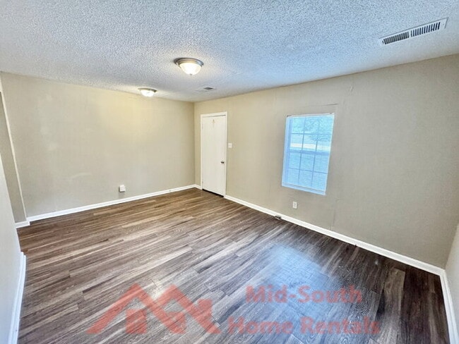 Building Photo - 1761 Winston Dr