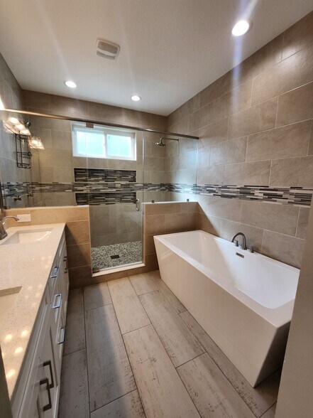 Building Photo - 4114 N Nebraska Ave