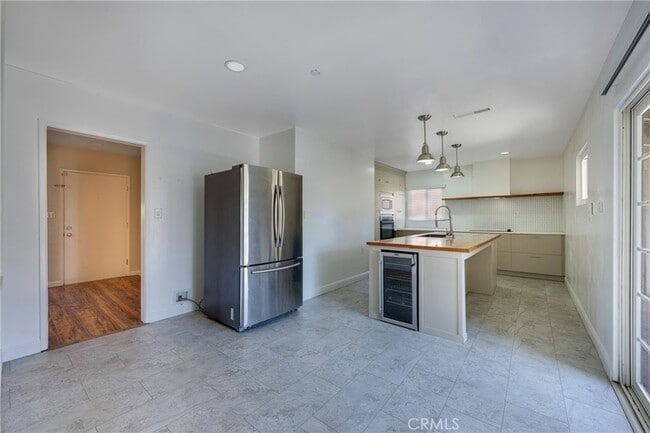 Building Photo - 3202 Belvedere Dr