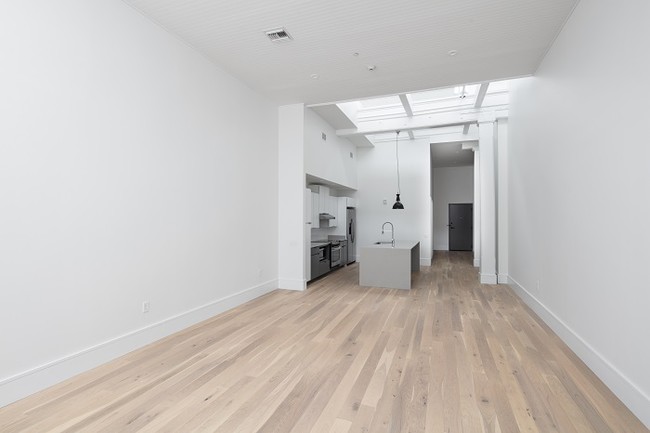 Floorplan - Auction House Apartments