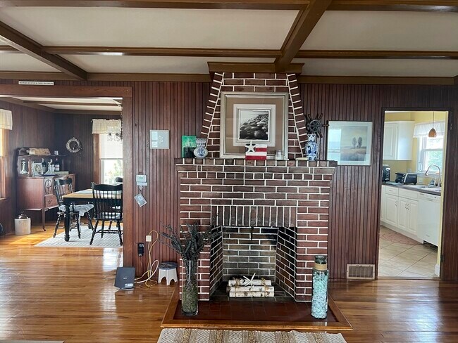 Building Photo - 5 Priscilla Beach Rd