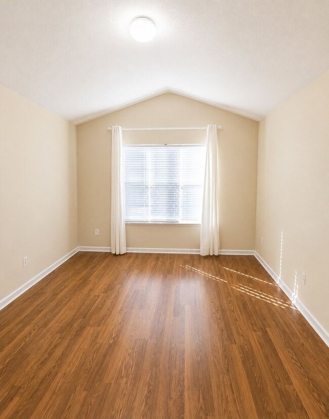 Building Photo - 3149 Stowe St