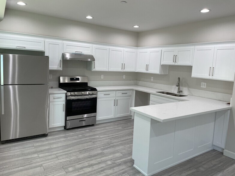 Building Photo - 1130 Browning Blvd