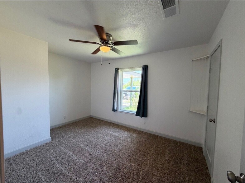 Building Photo - 604 Beckley Dr