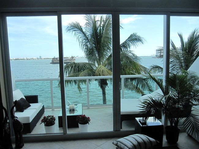 View - 2000 Bay Drive