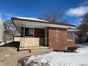 Building Photo - 28758 Leona St