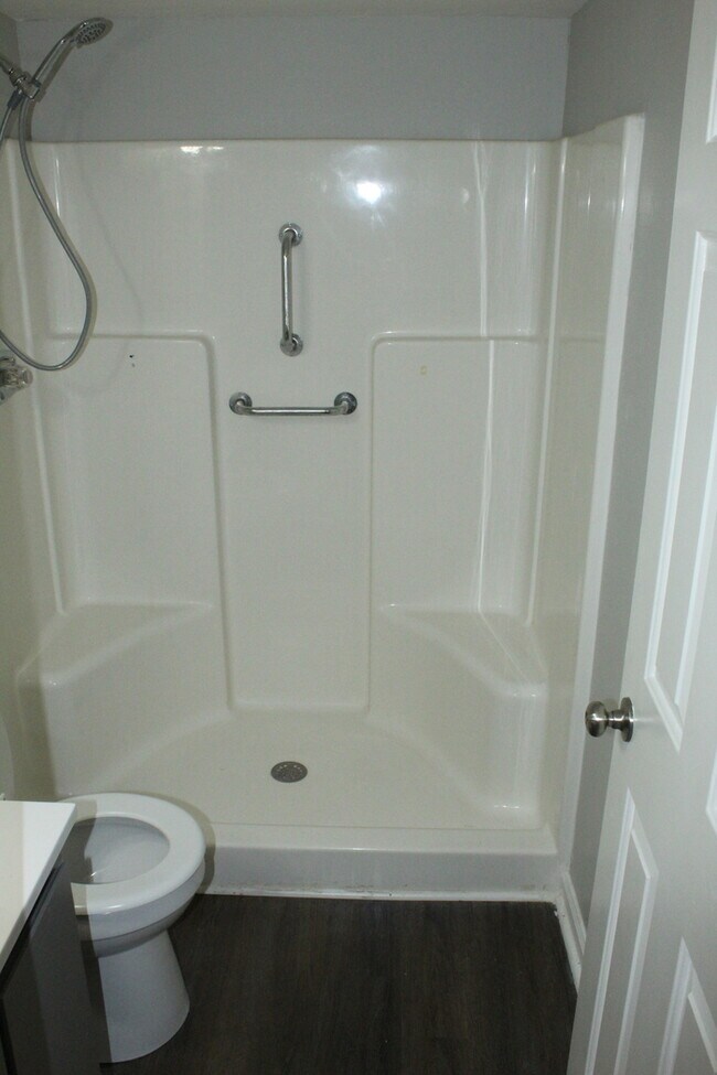 Building Photo - Totally renovated 2-bedroom, 2-full-bath townhome located in West Augusta