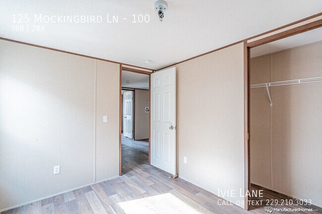 Building Photo - Fernwood MHC - Lot 100