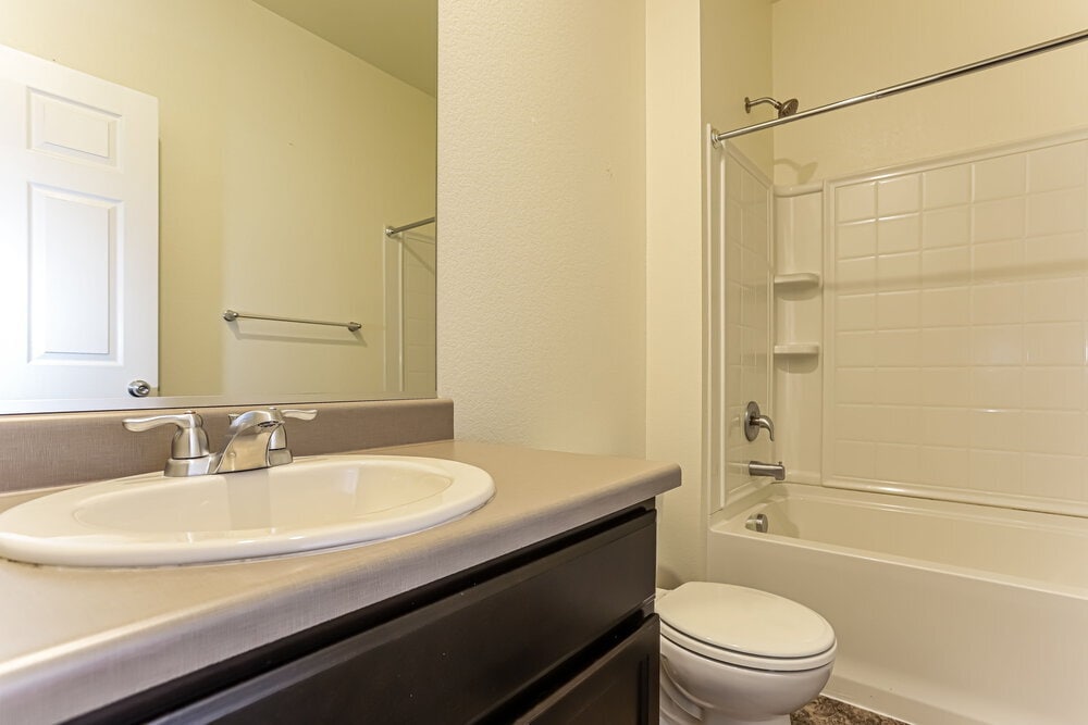 Building Photo - 535 Hermosa St