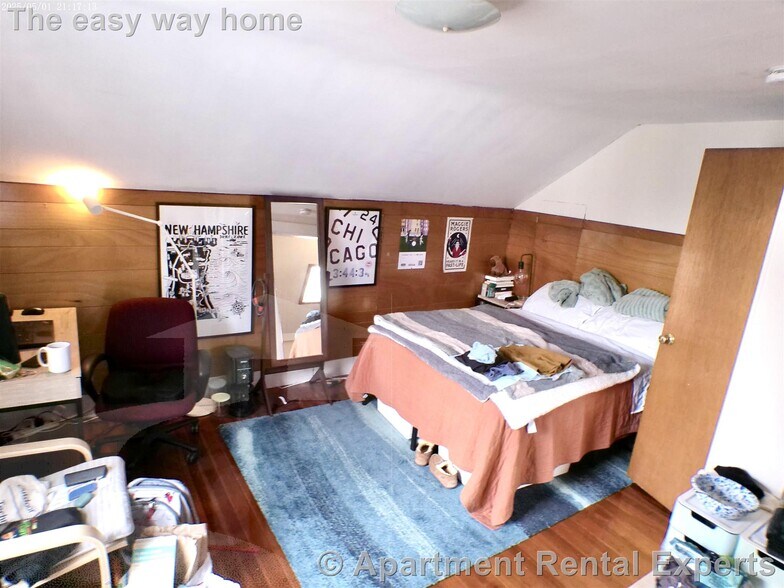 Building Photo - 26 Dover St