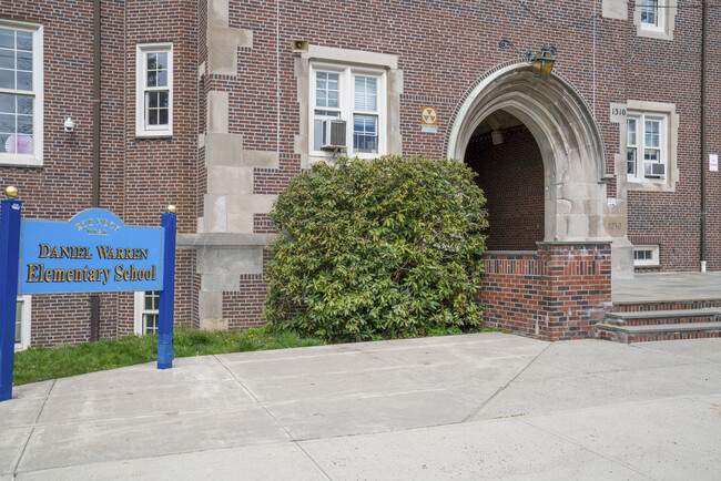 Building Photo - 123 Mamaroneck Ave