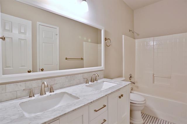 Building Photo - 1712 Grassy Creek Dr