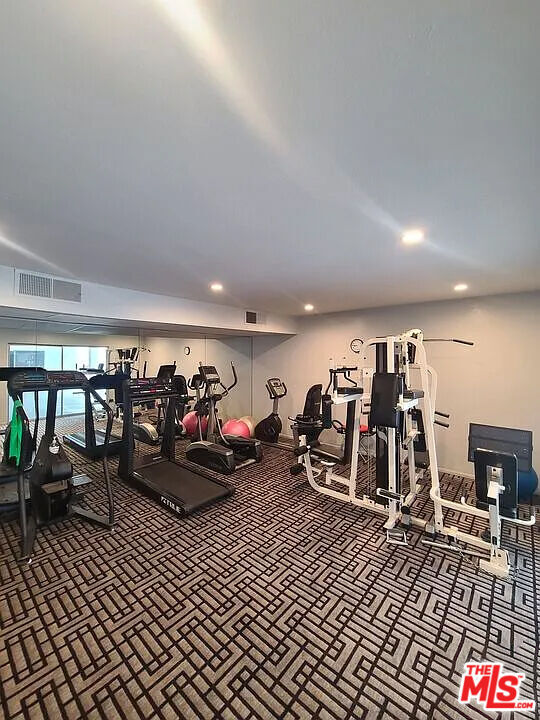 Building Photo - 1515 S Beverly Dr