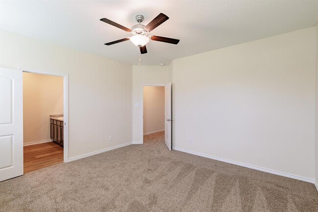 Building Photo - 331 Liberty Meadows Dr