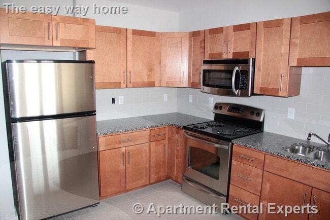 Building Photo - 632 Massachusetts Ave