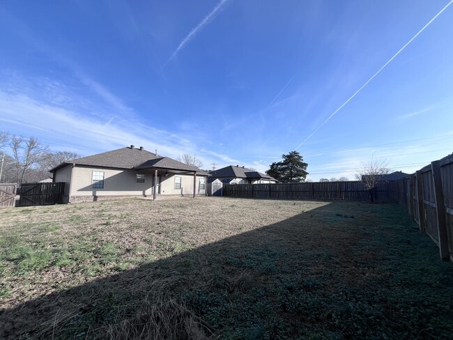 Building Photo - 13 Kelby Ct