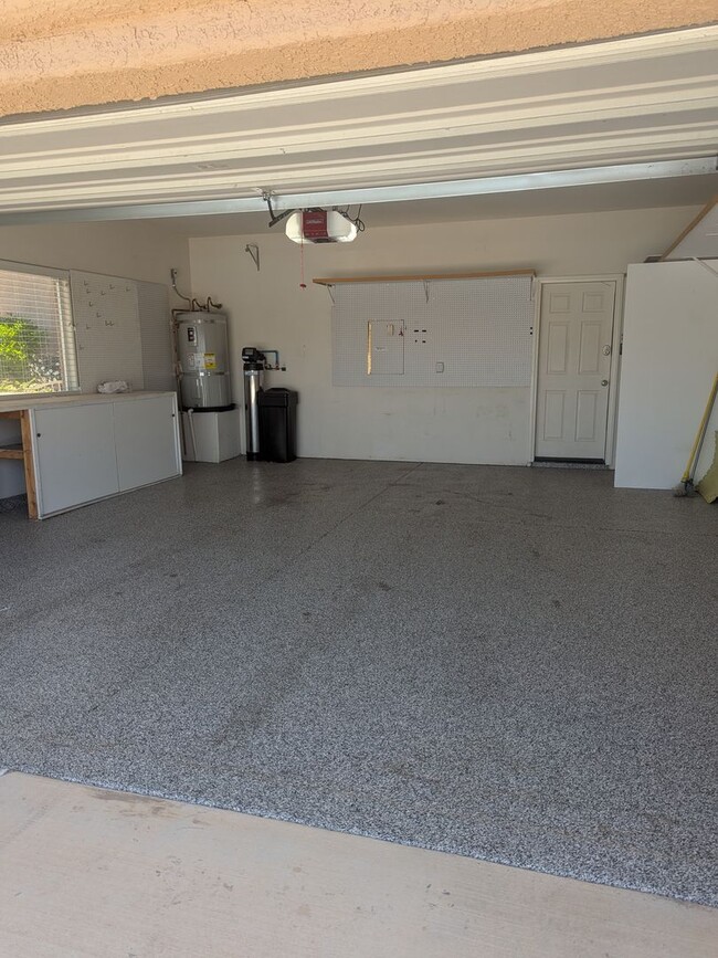 Building Photo - Furnished 3-Bedroom Townhome with Stunning...
