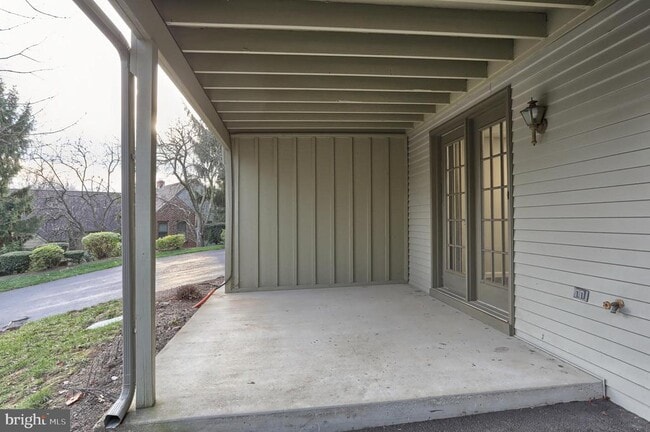 Building Photo - 1127 Wicklow Ct