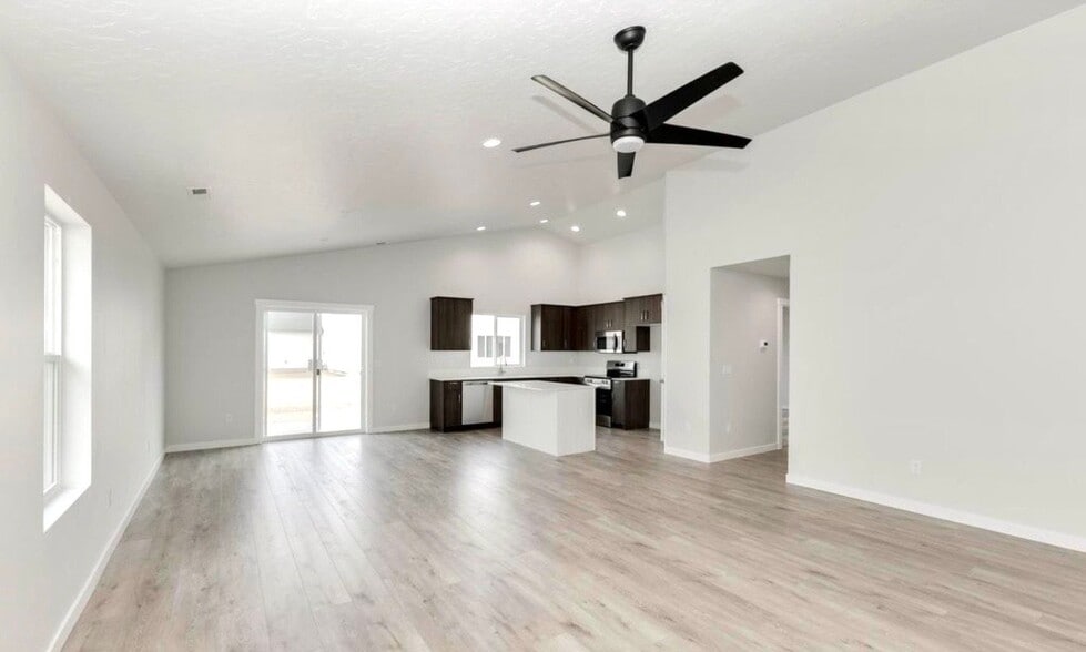 Building Photo - 6290 W Karpathos St