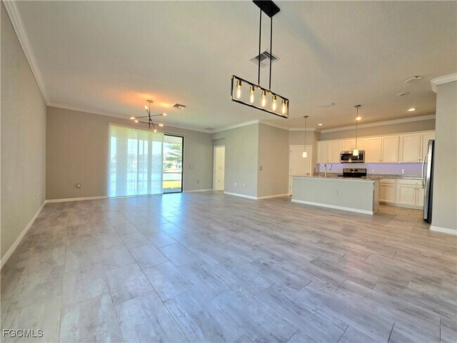 Building Photo - 11559 Shady Blossom Dr