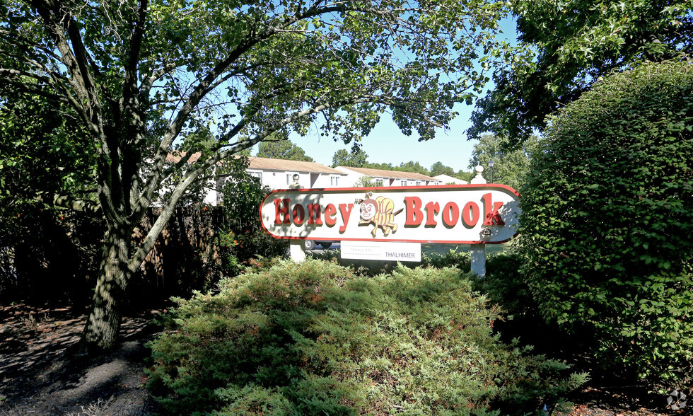 Building Photo - Honey Brook