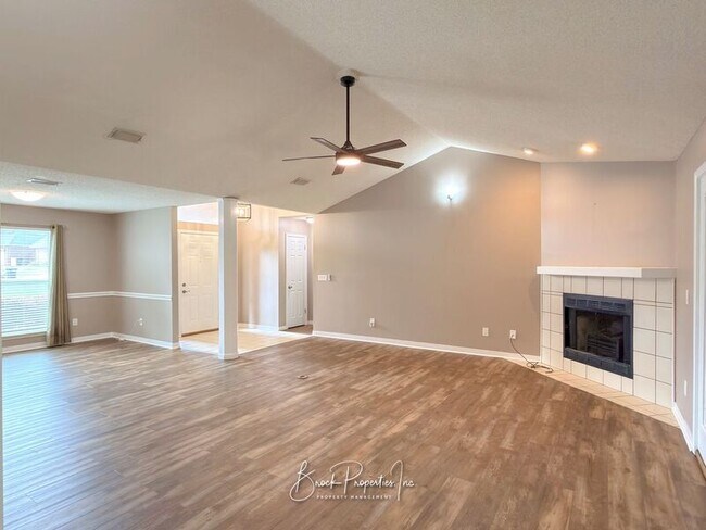 Building Photo - 6337 Summer Lakes Ln