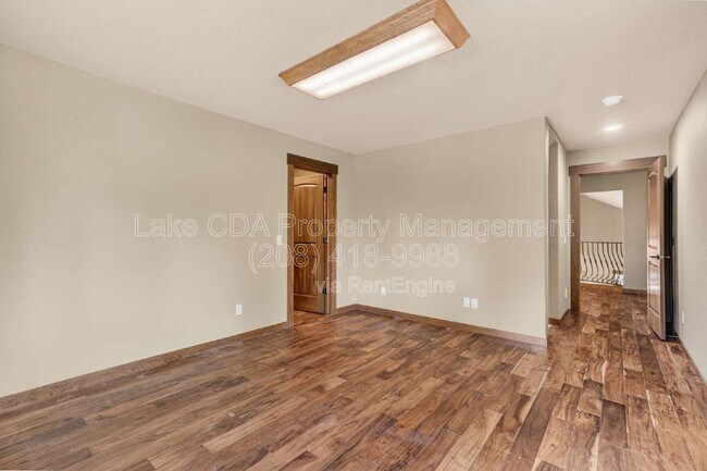 Building Photo - 8668 N Stable Trace Ct