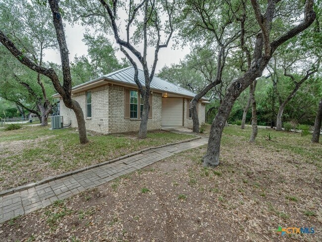 Building Photo - 510 Maricopa Dr