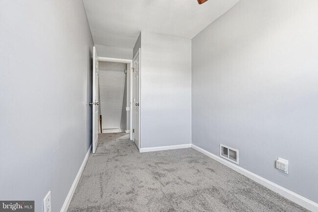 Building Photo - 7532 Rabon Ave