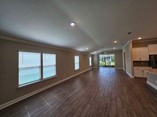 Building Photo - Sawmill Branch 4 Bedroom 2 Bath 3 Car Garage Home