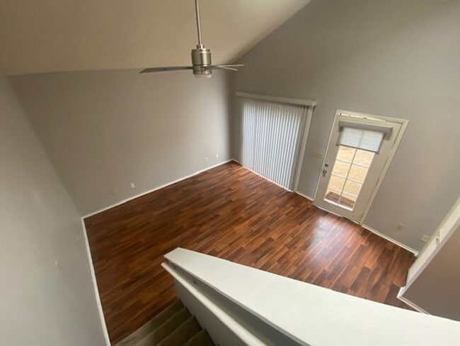 Building Photo - 13301 Broadhurst Loop