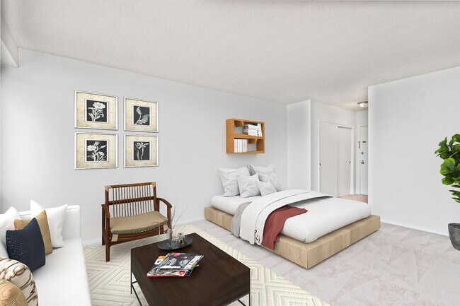 Building Photo - 23rd Floor Studio at The Willoughby Very C...