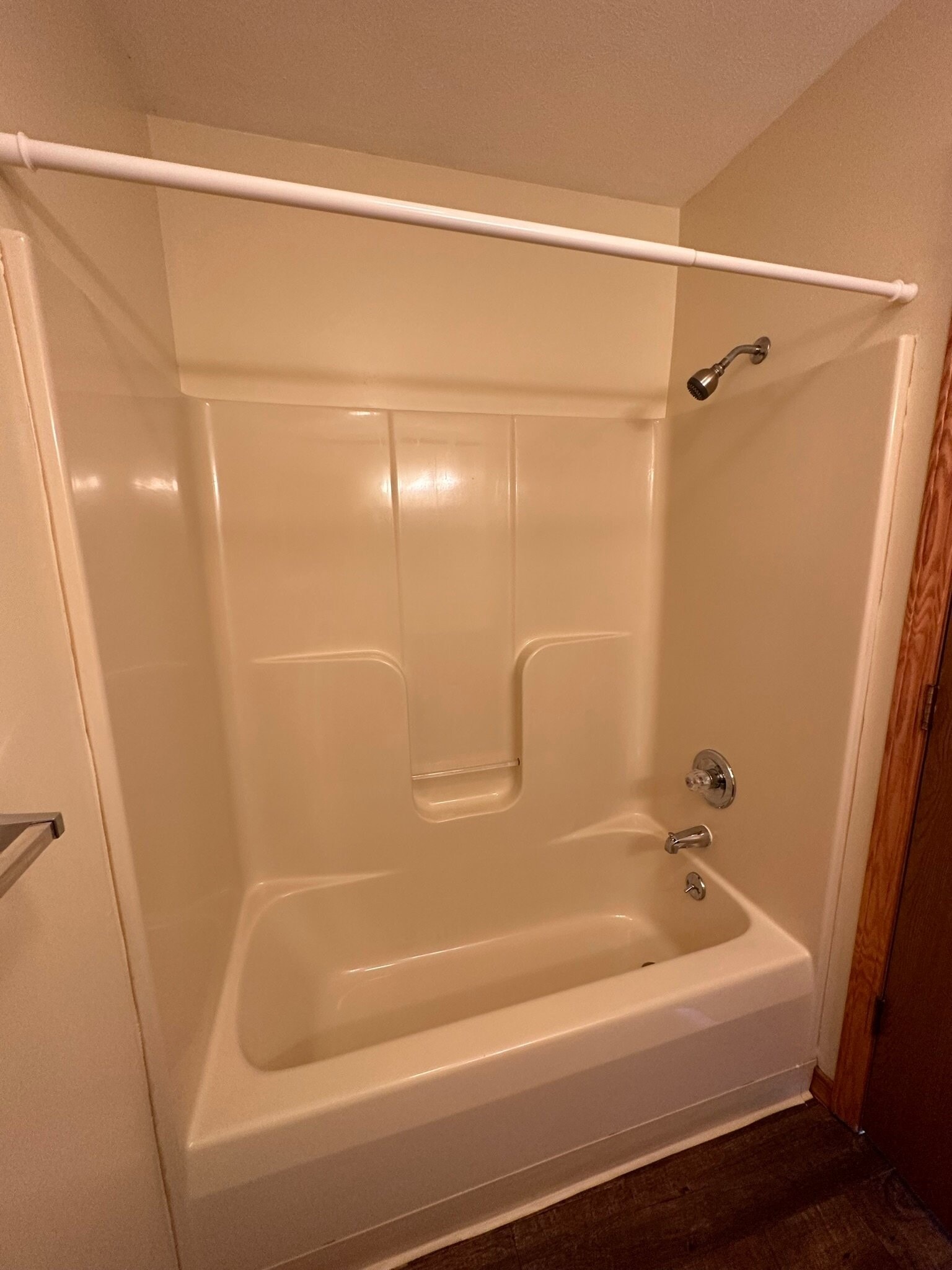 Building Photo - 350 N 100 E