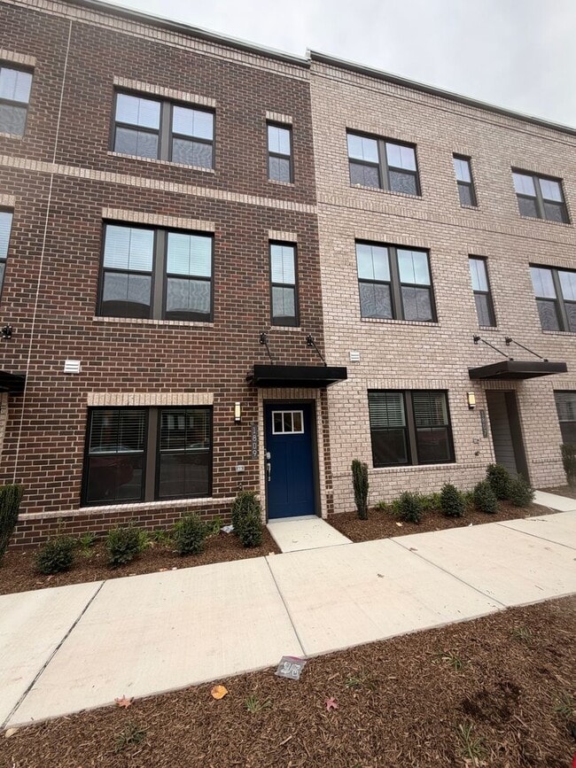 Building Photo - Newly Constructed 3bed/3.5 bath townhome available in fall!