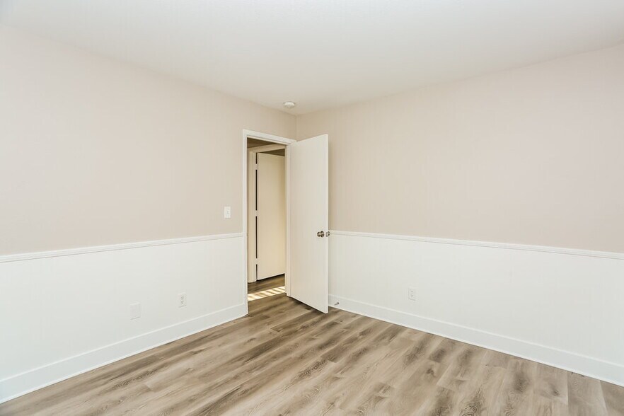 Building Photo - 8433 Warthen Meadows St