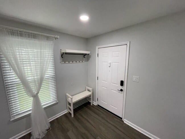 Building Photo - 4804 Hoyle Dr