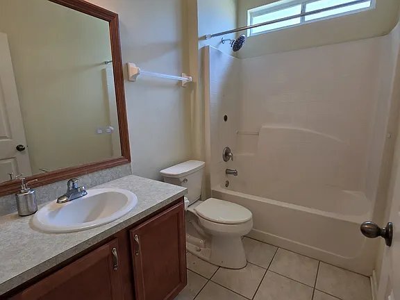 Building Photo - 5531 Hampton Woods Way