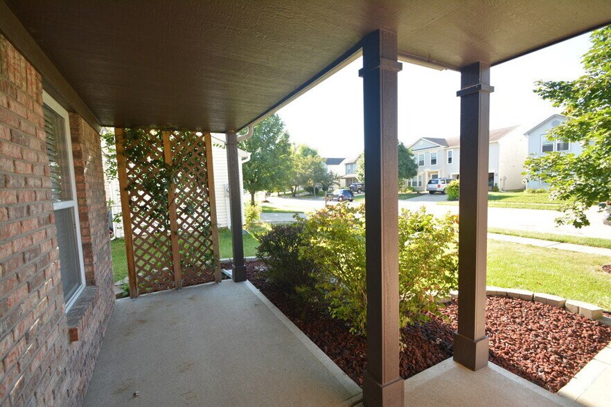 Building Photo - 6878 Merritt Ridge Way